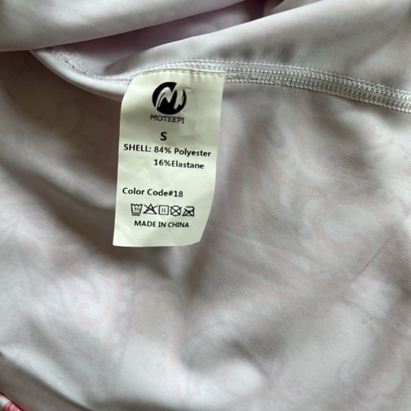 M MOTEEPI golf quarter zip pullover, size small, pink color - Picture 6 of 6